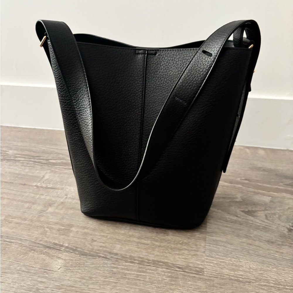 Rachel Zoe Black Shoulder Bag - Picture 2 of 10